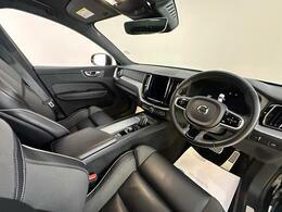 Volvo XC60 B5 P Awd Plus Dark Silver #37