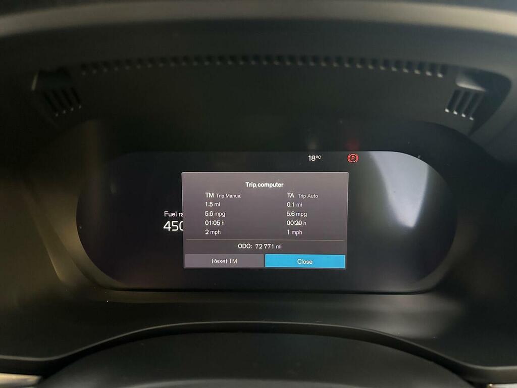 Volvo XC60 B5 P Awd Plus Dark Silver #9