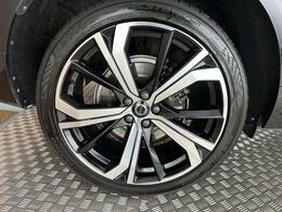 Volvo XC60 B5 P Awd Plus Dark Silver #60