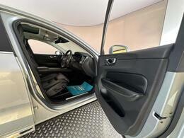 Volvo XC60 T5 Awd Momentum Leather Interior Blue #44
