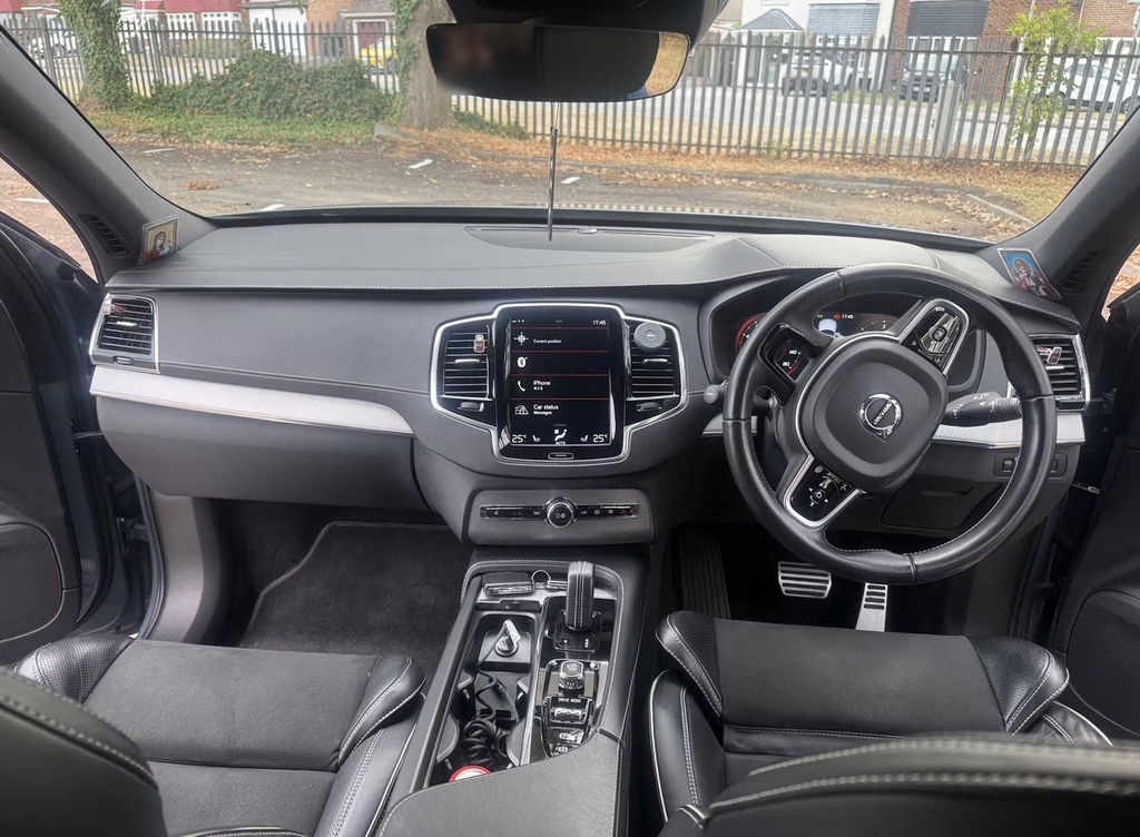 Volvo XC90 B5 R-design Awd Black #4