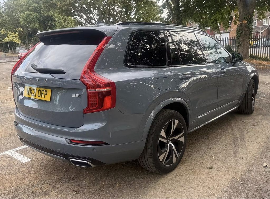 Volvo XC90 B5 R-design Awd Black #2