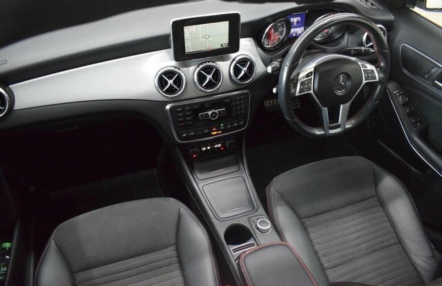 Mercedes-Benz GLA Class Amg Line Grey #11
