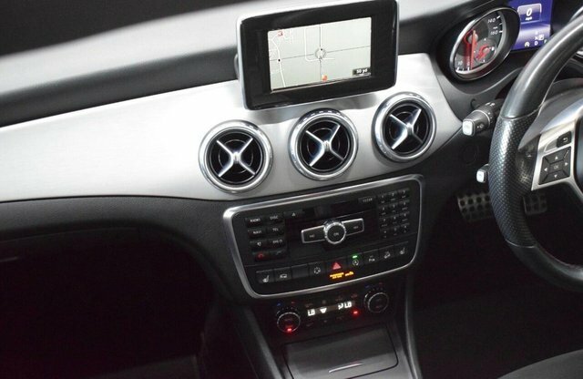 Mercedes-Benz GLA Class Amg Line Grey #13