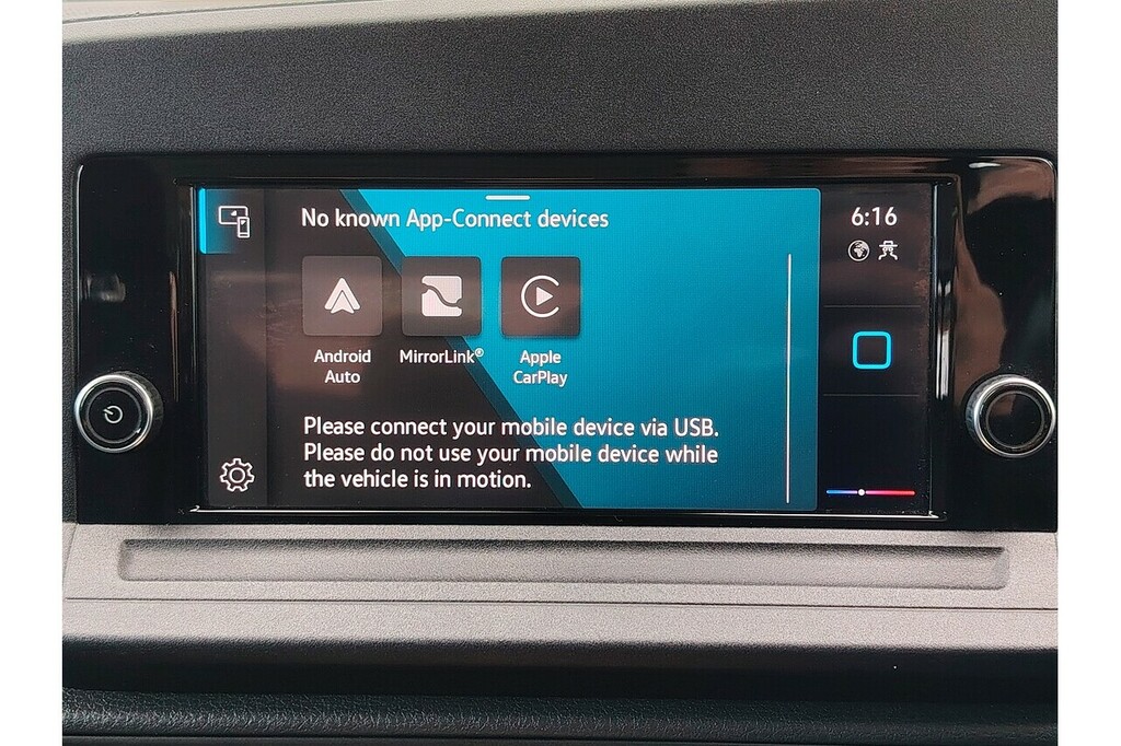 Volkswagen Caddy Maxi Life 2.0L Dsg #30