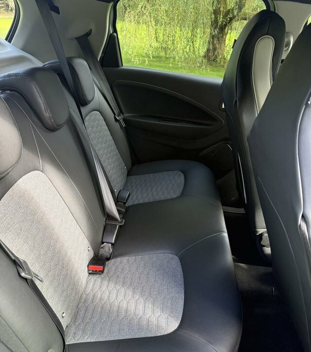 Renault Zoe I Iconic 135 Bhp White #11