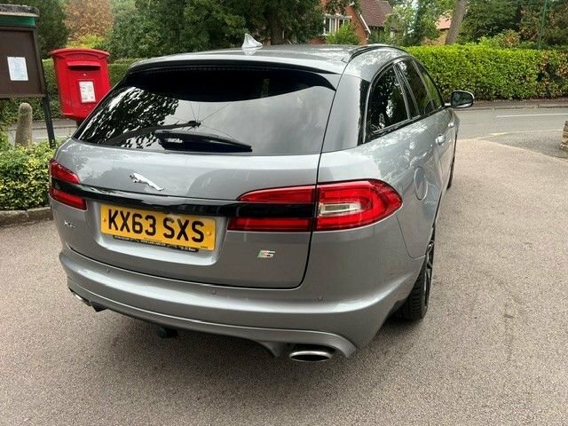 Jaguar XF S V6 Portfolio Sportbrake Grey #5