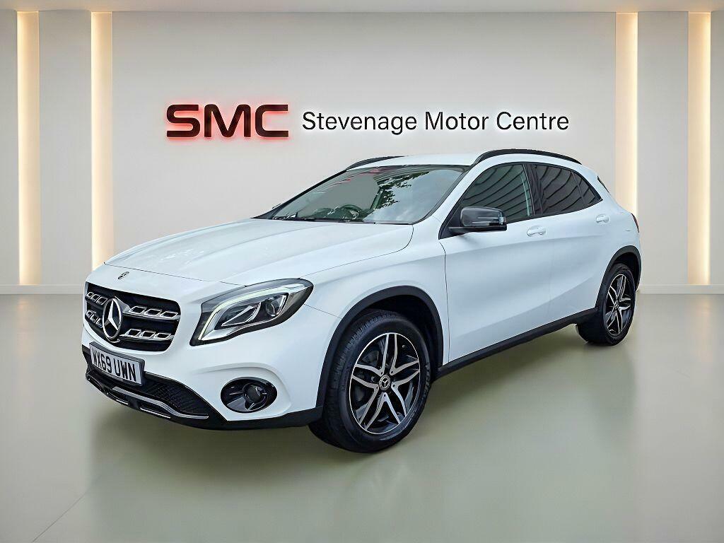 Mercedes-Benz GLA Class 1.6 Gla180 Urban Edition 7G-dct Euro 6 Ss WX69UWN White #4