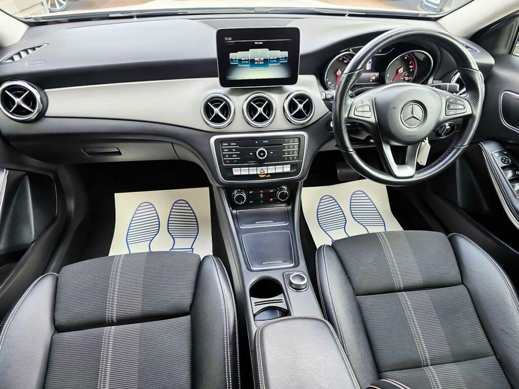 Mercedes-Benz GLA Class 1.6 Gla180 Urban Edition 7G-dct Euro 6 Ss WX69UWN White #2