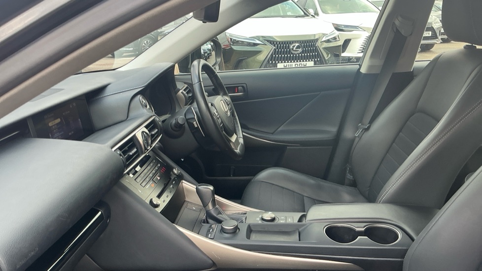 Lexus IS 2.5 300H Executive Edition Saloon Hybri Black #6