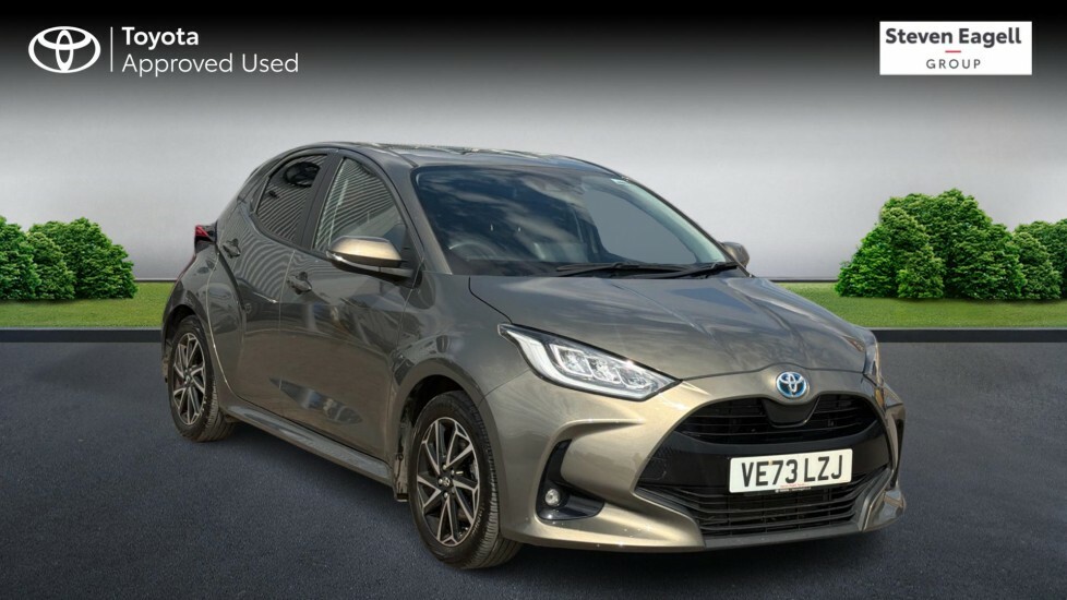 Toyota Yaris 1.5 Vvt-h Design E-cvt Euro 6 Ss Brown