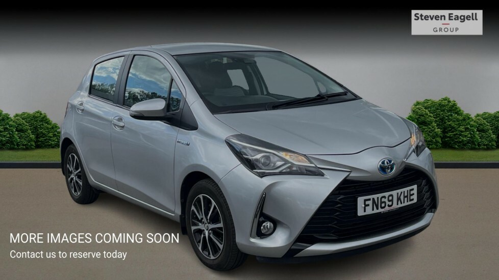 Toyota Yaris 1.5 Vvt-h Icon Tech Hatchback Hybrid E- Silver