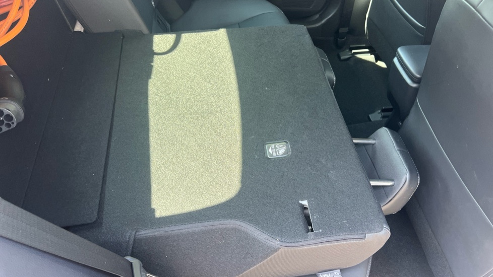 Toyota Prius Hatchback Silver #18