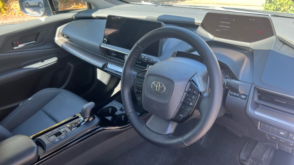 Toyota Prius Hatchback Silver #12
