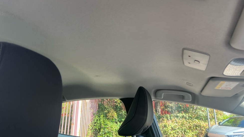 Toyota Prius Hatchback Silver #19