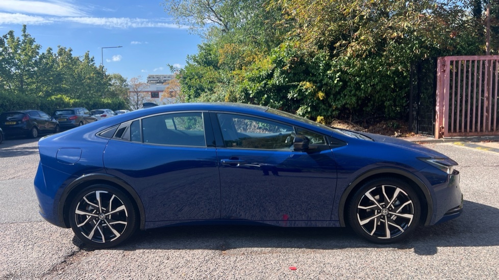Toyota Prius Hatchback Silver #23