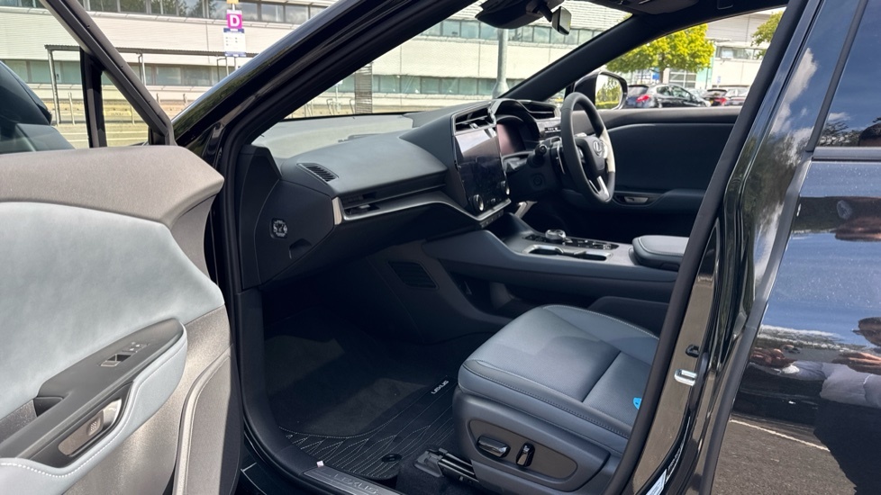 Lexus RZ 350E 77Kwh Premium Plus Suv 224 Black #6