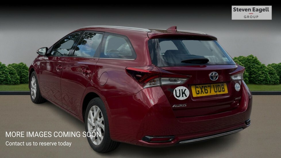 Toyota Auris 1.8 Vvt-h Business Edition Touring Sports Cvt Euro Red #2
