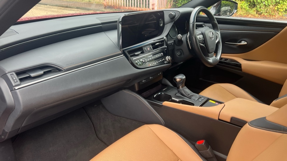 Lexus ES 2.5 300H Premium Edition Saloon Hybrid Red #5