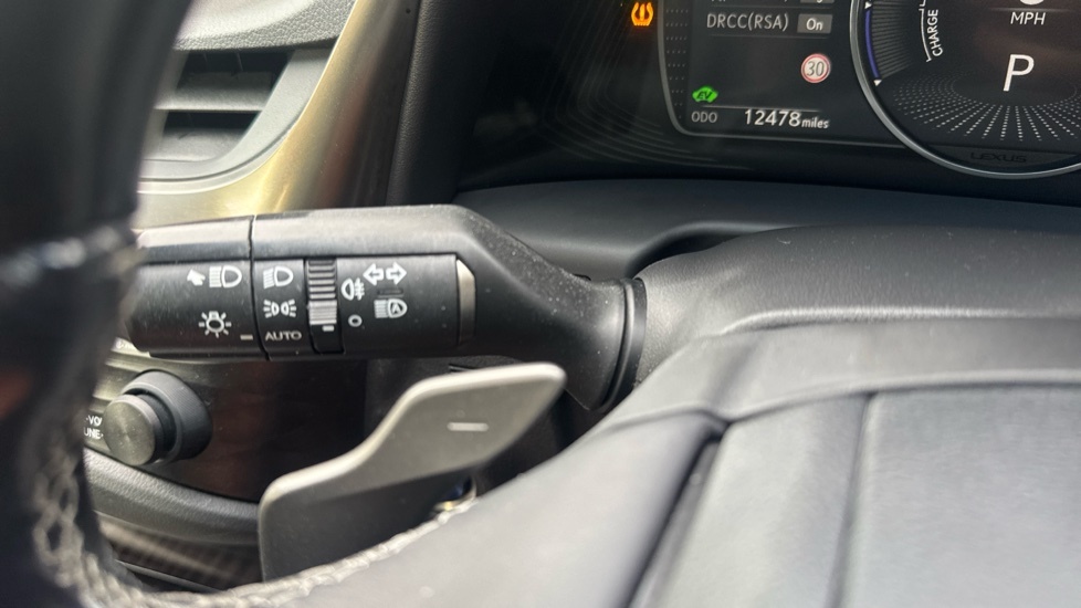 Lexus ES Saloon 2.5 Premium Pack Ulez Approved Blue #49