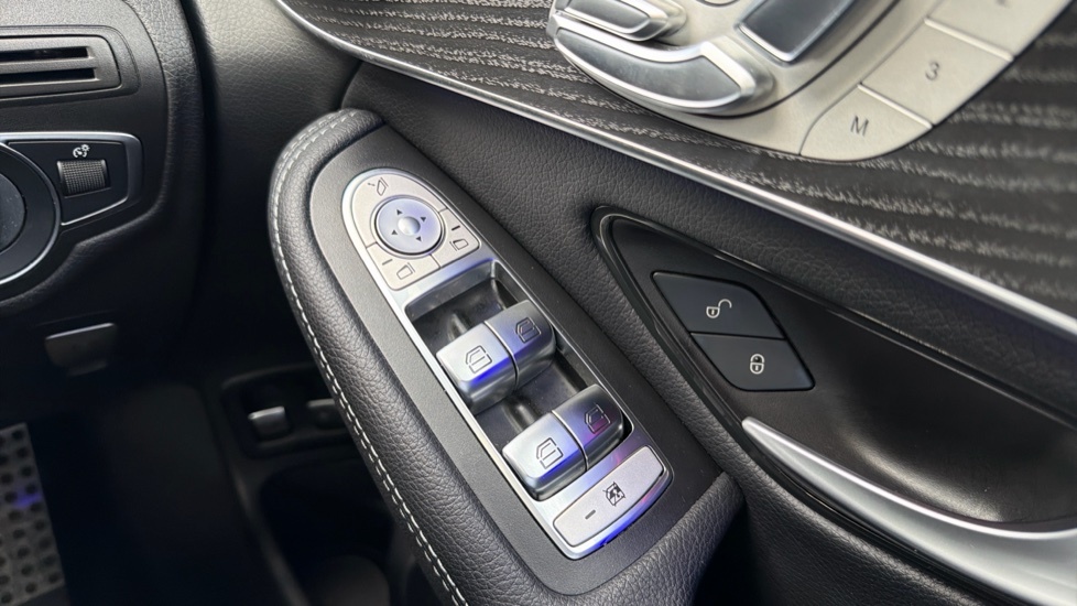 Mercedes-Benz GLC Class #32