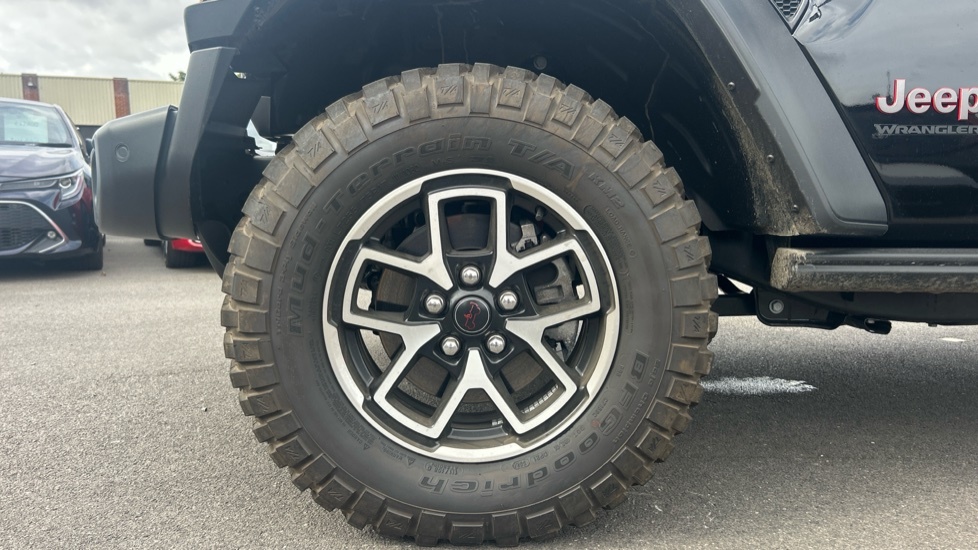 Jeep Wrangler 2.0 Gme Sahara Silver #25
