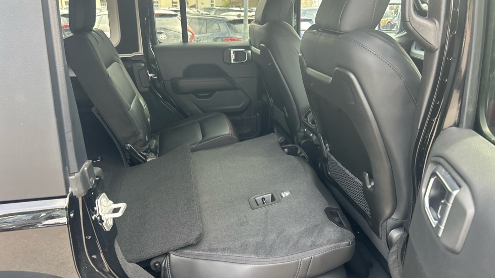 Jeep Wrangler 2.0 Gme Sahara Silver #18