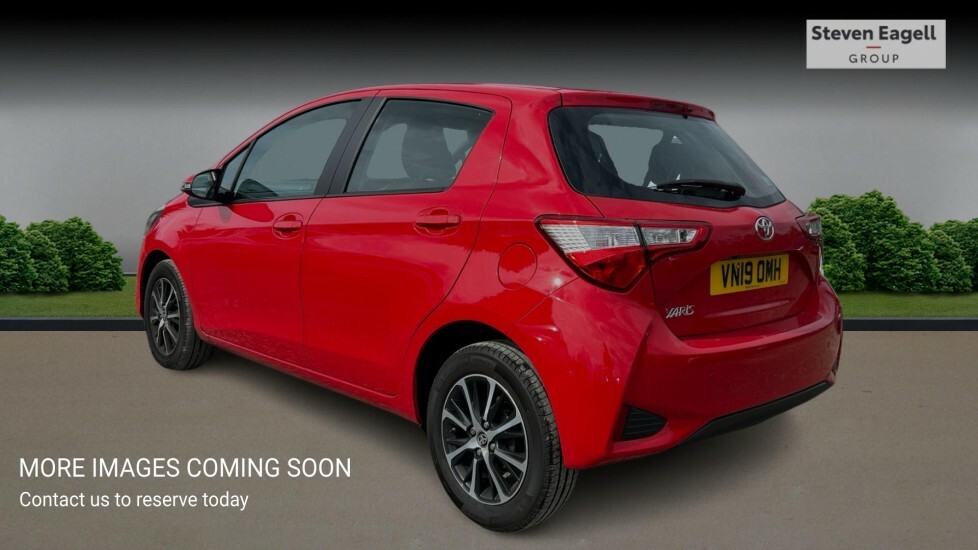 Toyota Yaris Black #2