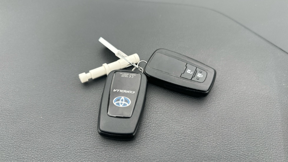 Toyota Corolla Icon Tech Blue #28