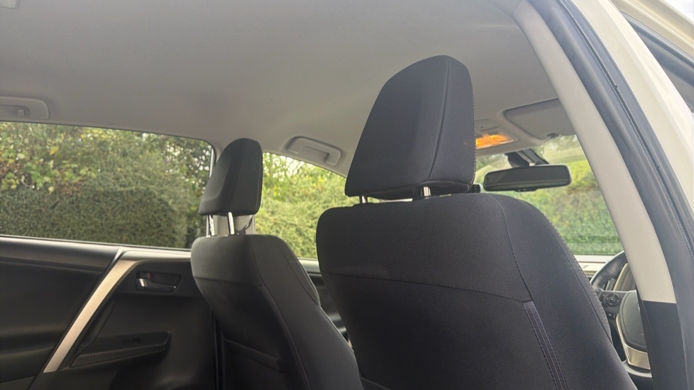 Toyota Rav 4 White #19