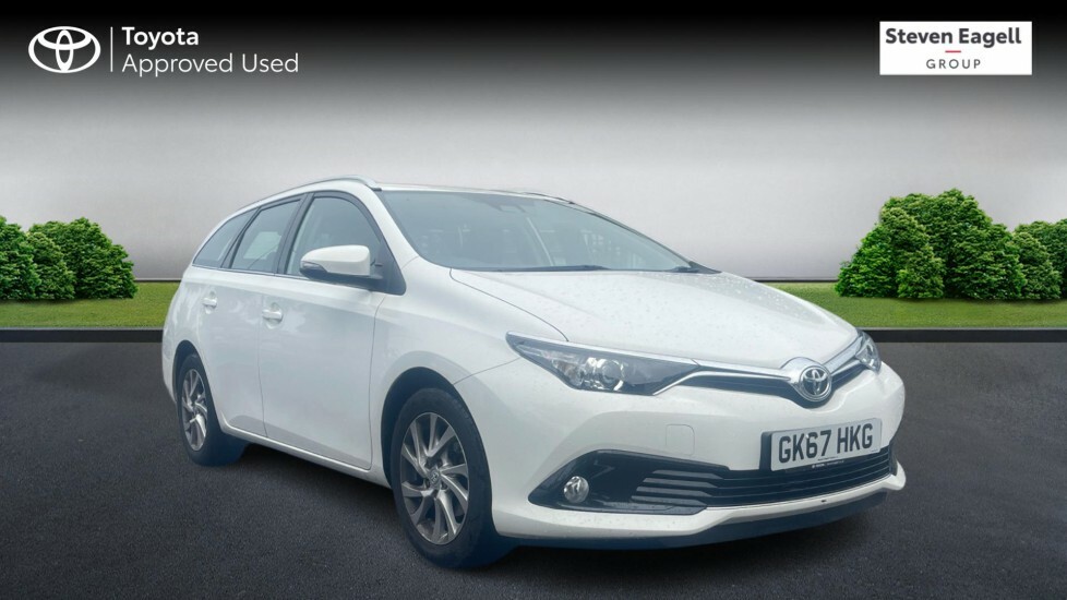 Toyota Auris 1.2 Vvt-i Icon Touring Sports Cvt Euro 6 Ss White