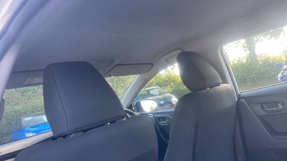 Toyota Auris Hatchback Grey #19