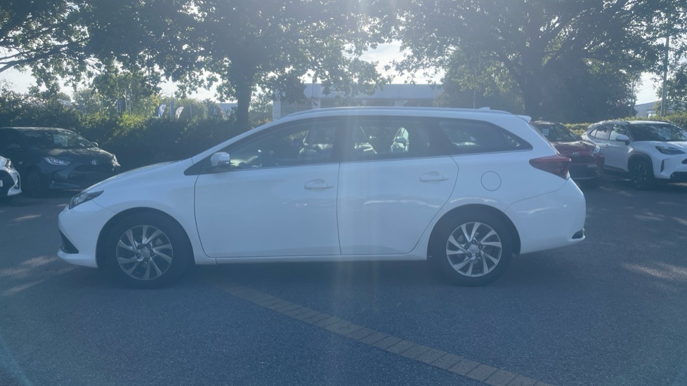 Toyota Auris Hatchback Grey #24