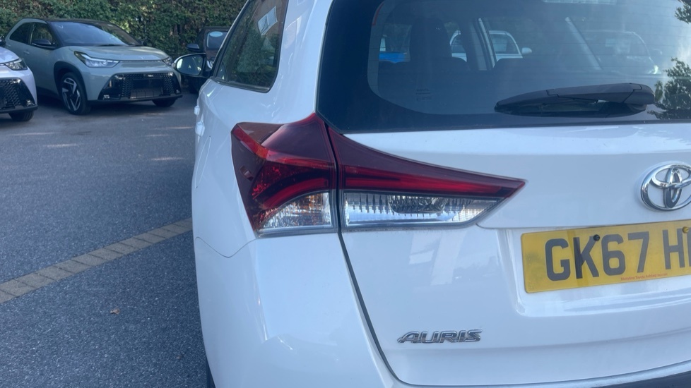 Toyota Auris Hatchback Grey #21