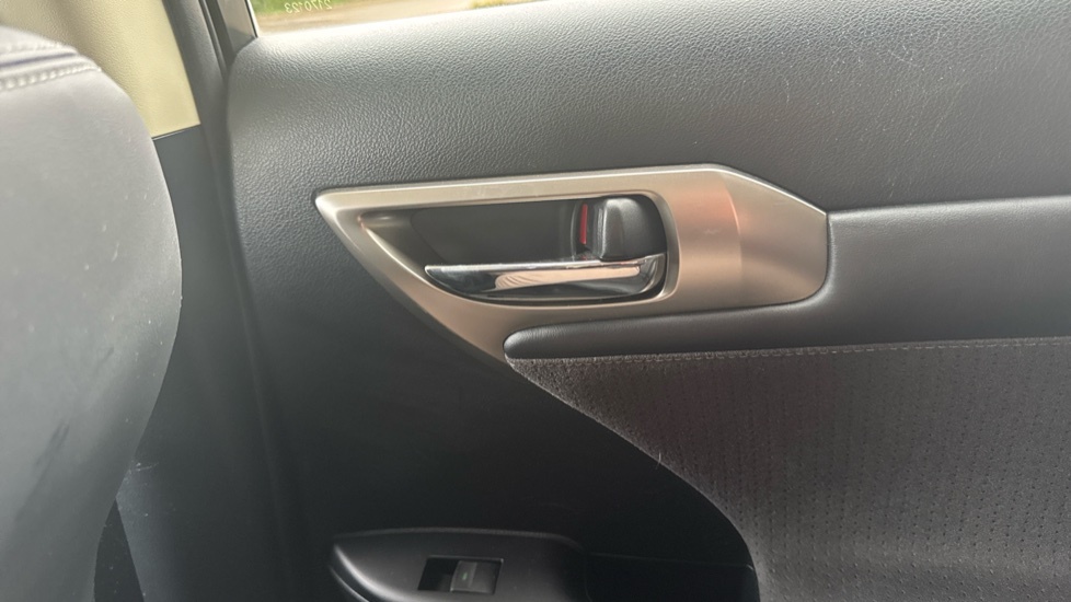Lexus CT Ct 200H Luxury Cvt Black #27