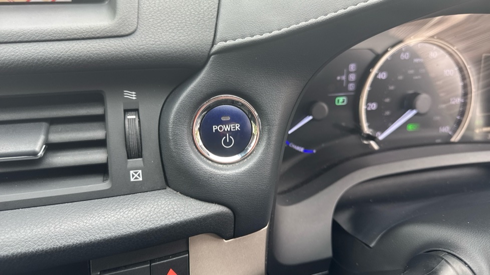 Lexus CT Ct 200H Luxury Cvt Black #16