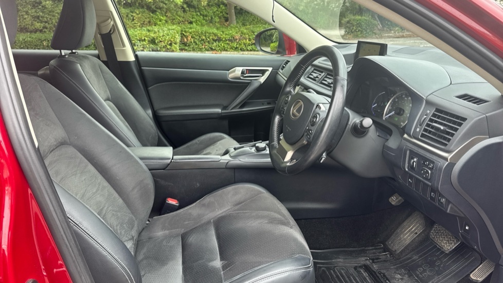 Lexus CT Ct 200H Luxury Cvt Black #12