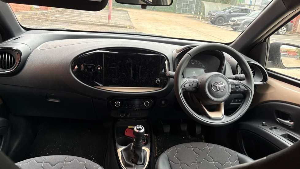 Toyota Aygo X 1.0 Vvt-i Exclusive Euro 6 Ss Beige #6