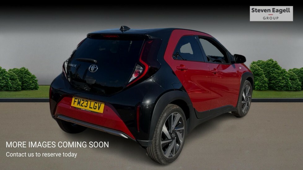 Toyota Aygo X 1.0 Vvt-i Exclusive Hatchback X-shift E Red #4