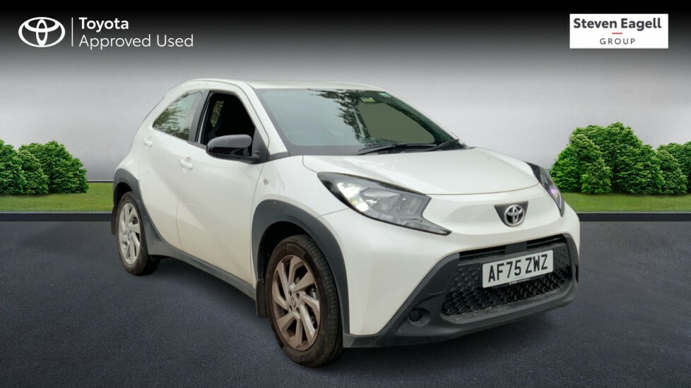 Toyota Aygo X 1.0 Vvt-i Pure Hatchback X-shift Euro 6 White