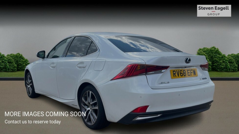 Lexus IS 2.5 300H Executive Edition Saloon Hybri White #2