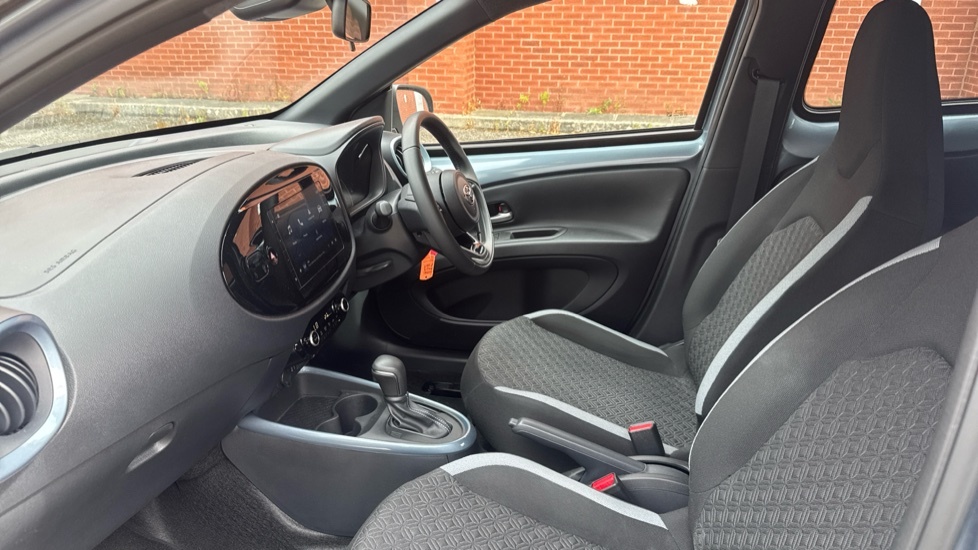 Toyota Aygo X 1.0 Vvt-i Edge X-shift Euro 6 Ss Grey #5