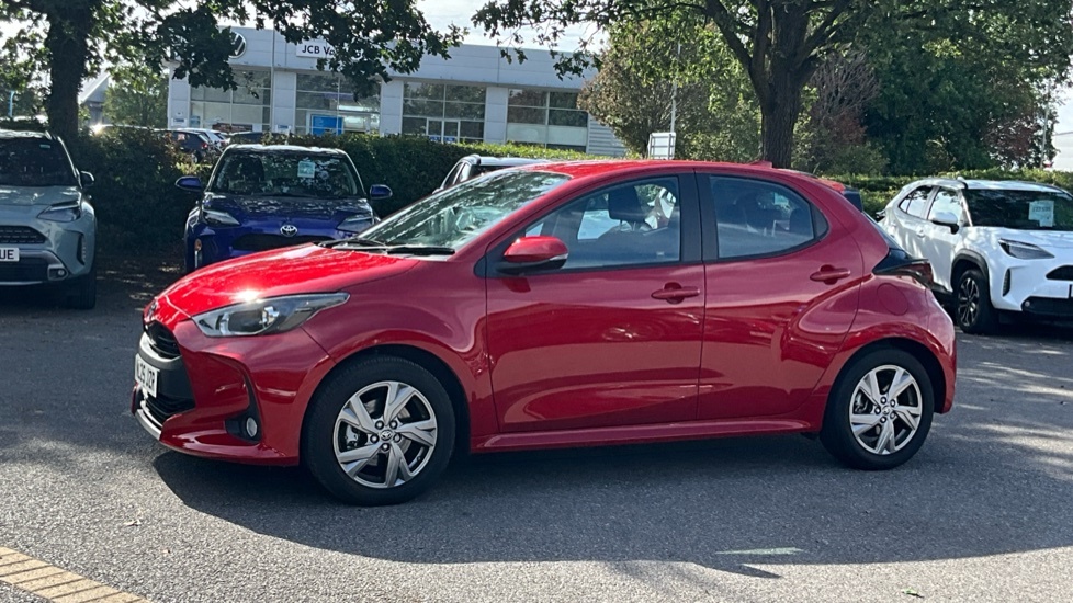 Toyota Yaris Design Black #24