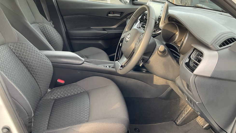 Toyota C-Hr Excel Black #12