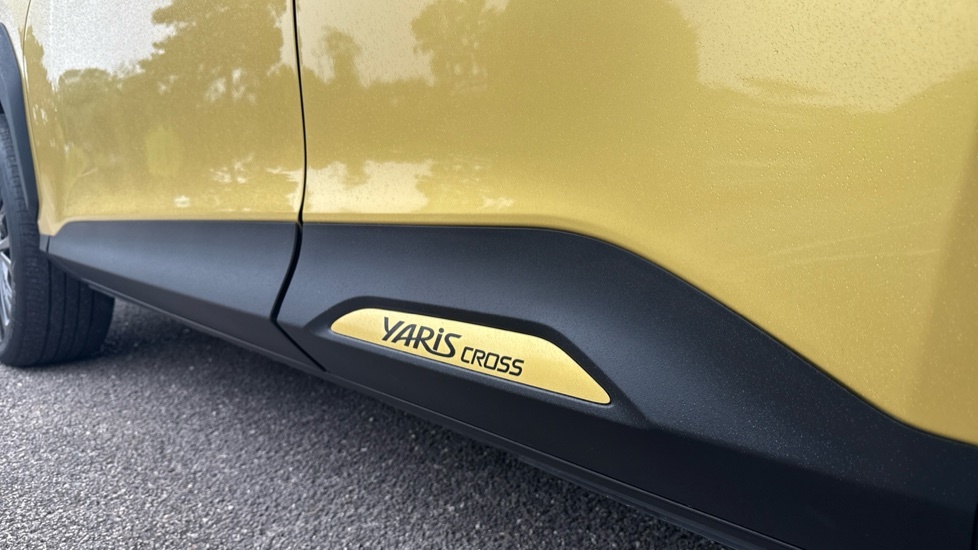 Toyota Yaris Cross Excel White #27