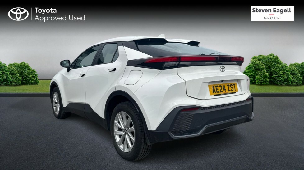 Toyota C-Hr 1.8 Vvt-h Icon Suv Hybrid Cvt Euro 6 S White #4