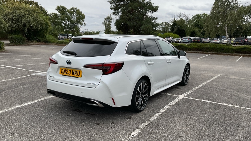 Toyota Corolla Design White #37