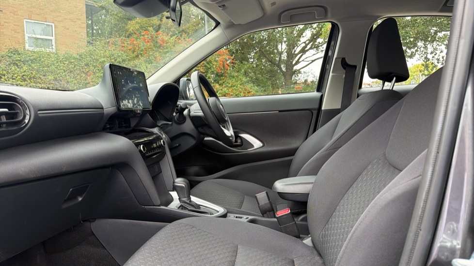 Toyota Yaris Cross 1.5 Vvt-h Icon E-cvt Euro 6 Ss Grey #5