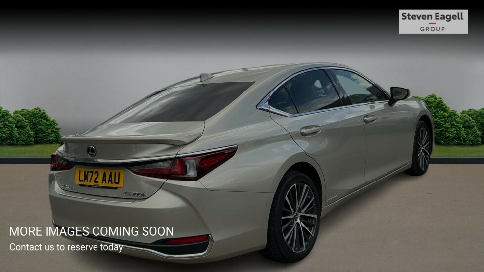 Lexus ES 2.5 300H Premium Edition Saloon Hybrid White #4