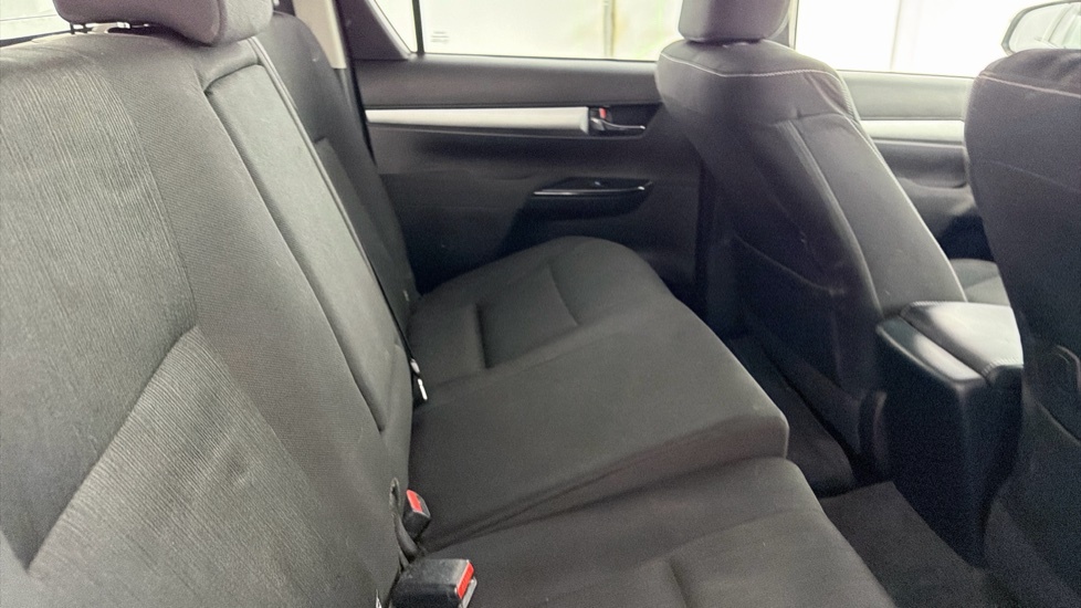 Toyota HILUX Active Extra Cab Chassis 2.4 D-4d #8